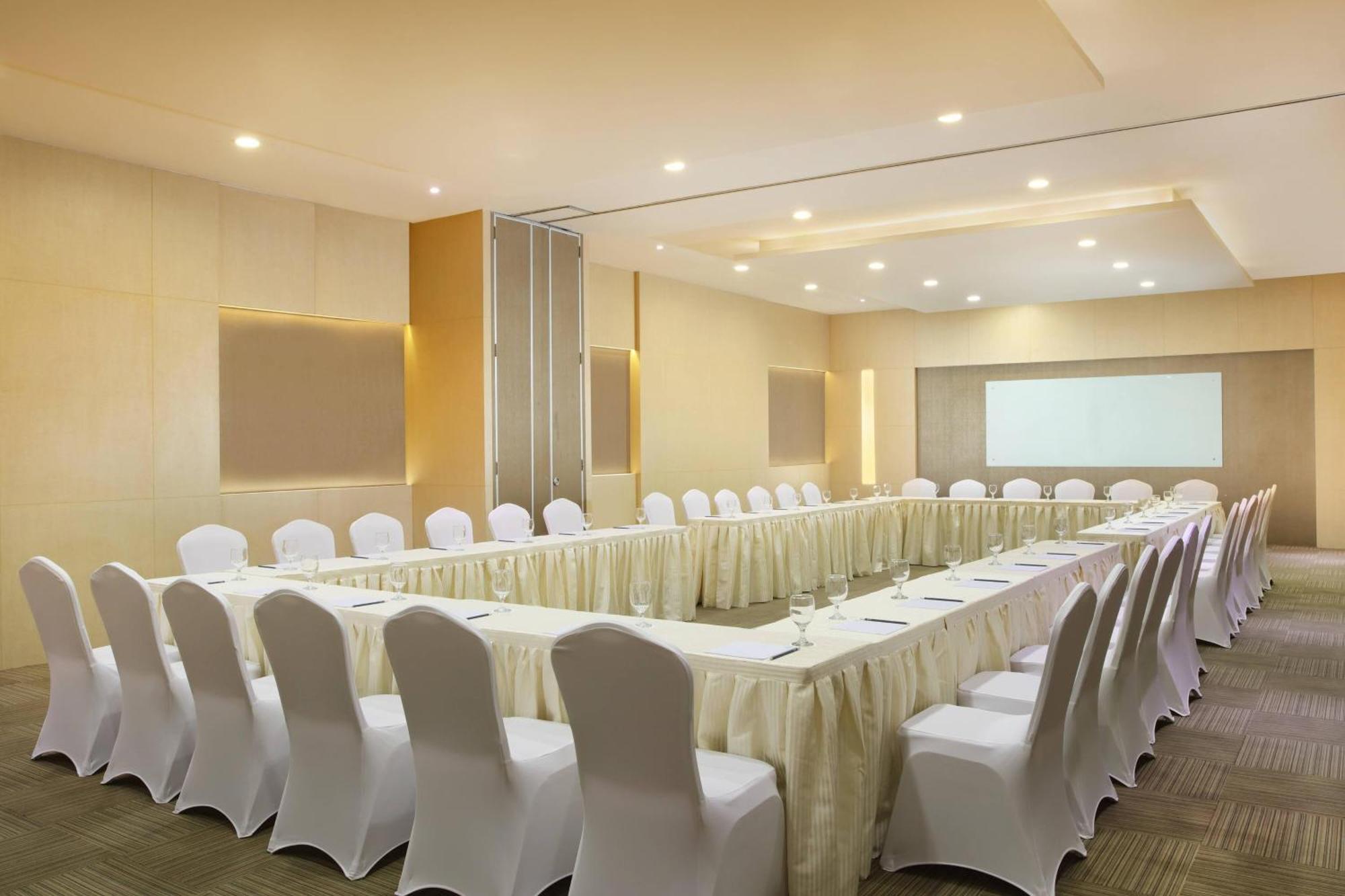 Four Points By Sheraton Medan Exteriér fotografie