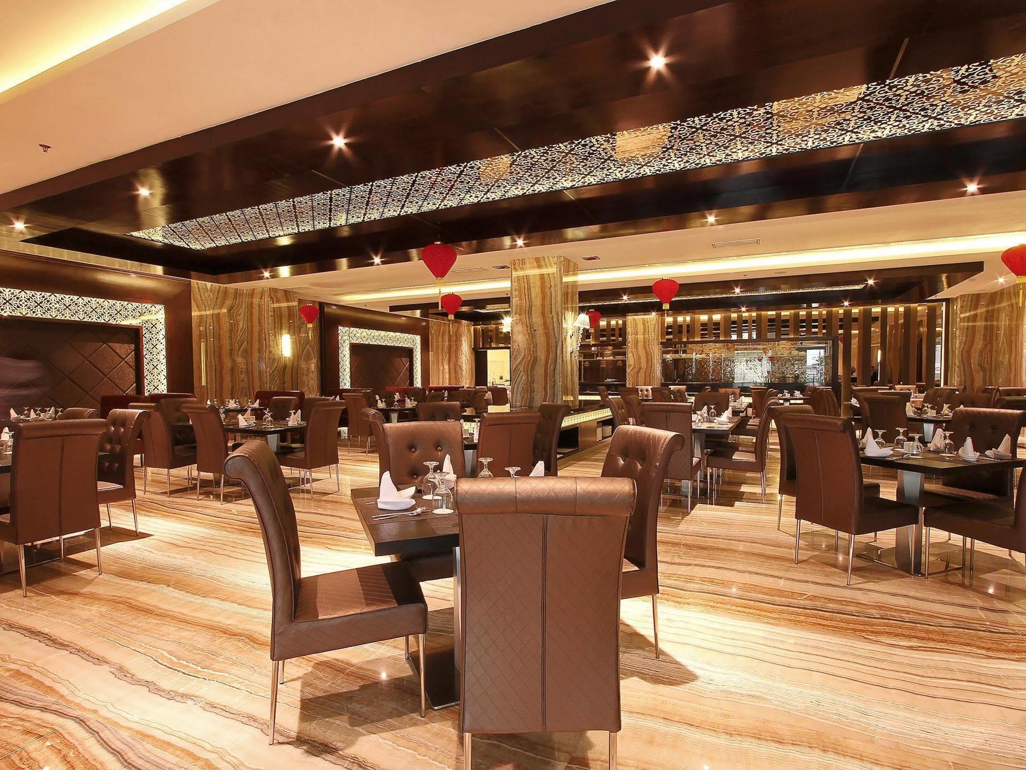 Four Points By Sheraton Medan Exteriér fotografie